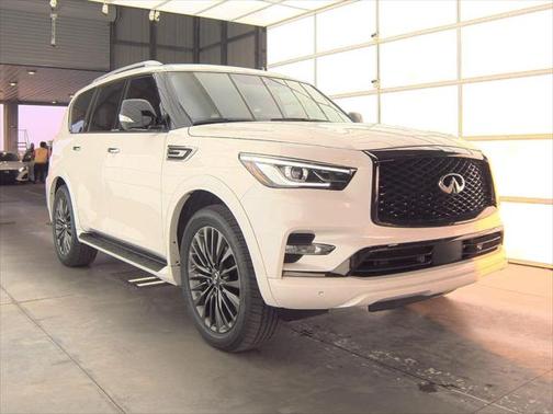 2024 INFINITI QX80 SENSORY AWD