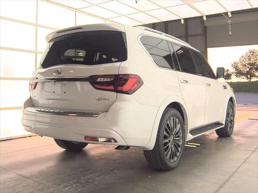 2024 INFINITI QX80 SENSORY AWD