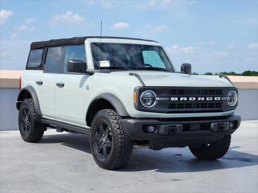 2022 Ford Bronco Black Diamond