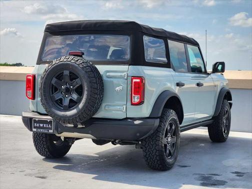 2022 Ford Bronco Black Diamond