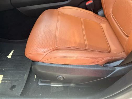 2024 Mercedes-Benz GLC 300 Base