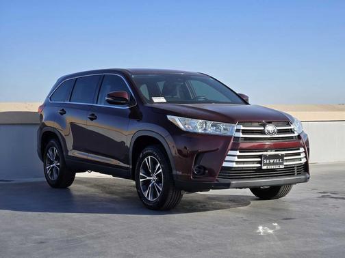 2019 Toyota Highlander LE