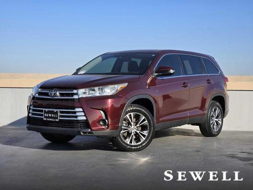 2019 Toyota Highlander LE