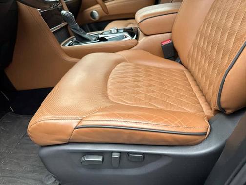 2024 INFINITI QX80 SENSORY AWD