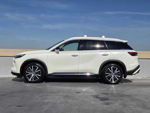 2025 INFINITI QX60 SENSORY