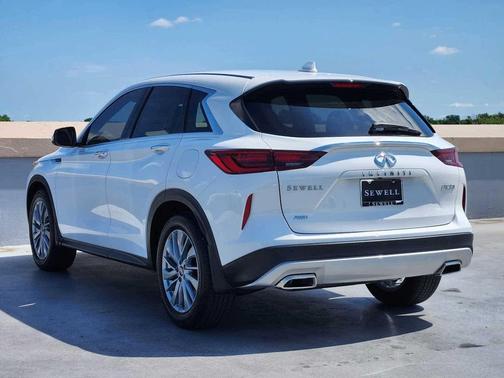 2025 INFINITI QX50 Pure AWD