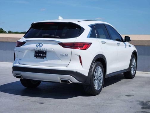 2025 INFINITI QX50 Pure AWD