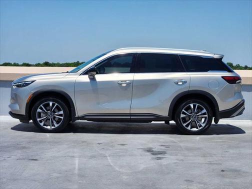 2022 INFINITI QX60 Luxe
