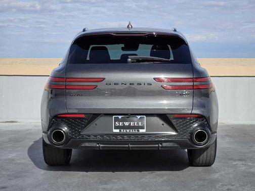 2023 Genesis GV70 2.5T AWD