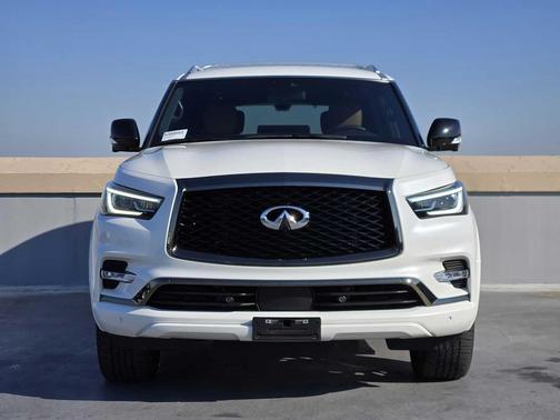 2024 INFINITI QX80 SENSORY AWD