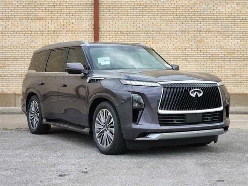 2025 INFINITI QX80 Luxe
