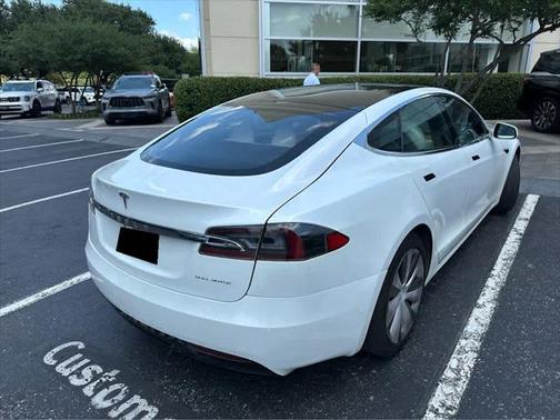 2020 Tesla Model S Long Range