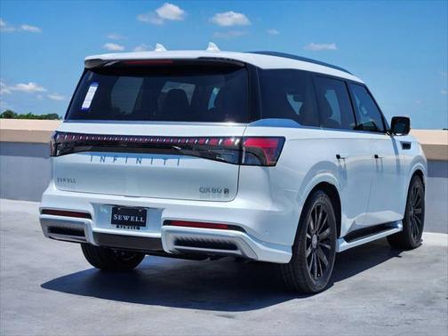 2025 INFINITI QX80 SENSORY AWD
