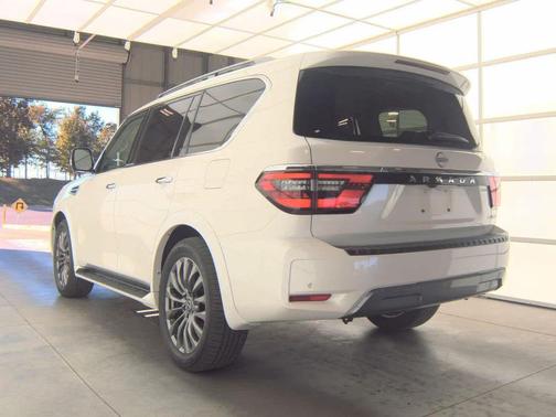 2024 Nissan Armada Platinum 2WD