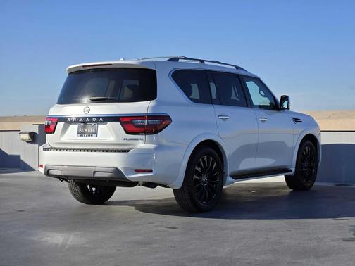 2024 Nissan Armada Platinum 2WD