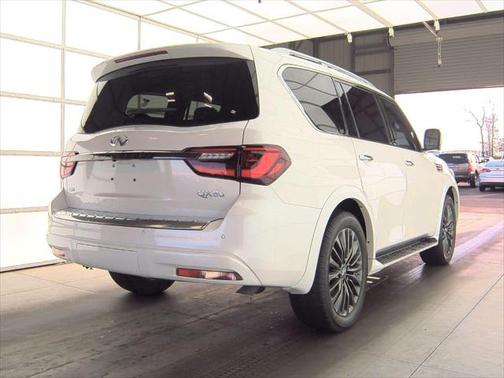 2024 INFINITI QX80 SENSORY AWD