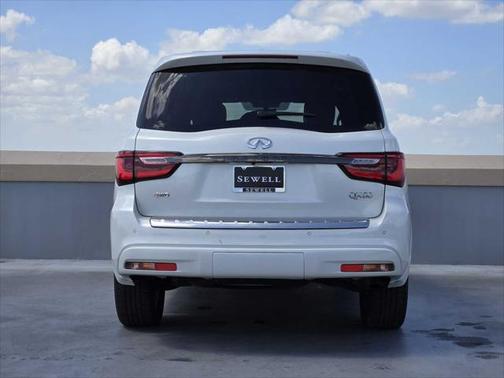 2024 INFINITI QX80 SENSORY AWD