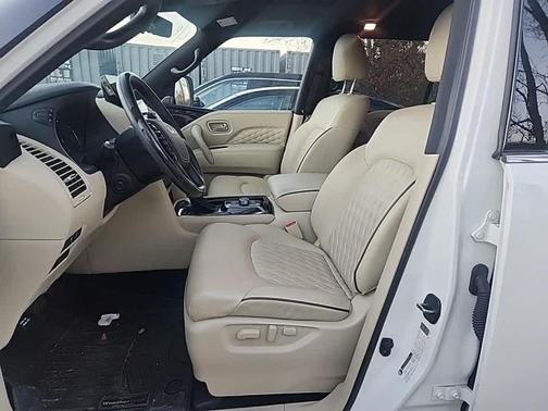 2024 INFINITI QX80 SENSORY AWD