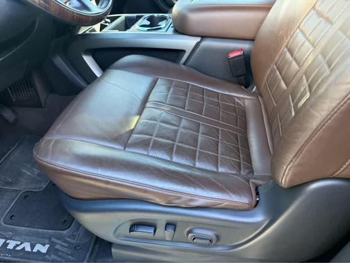 2021 Nissan Titan Platinum Reserve