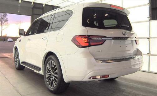 2024 INFINITI QX80 SENSORY AWD
