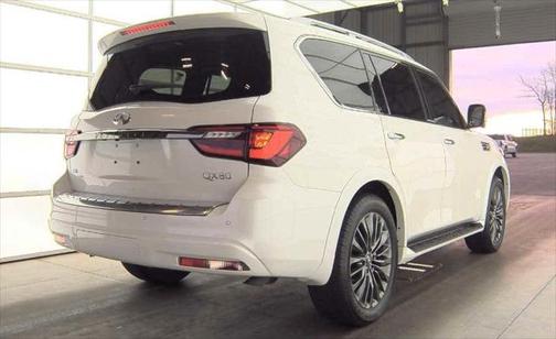 2024 INFINITI QX80 SENSORY AWD