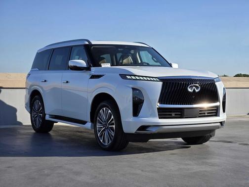 2025 INFINITI QX80 SENSORY AWD
