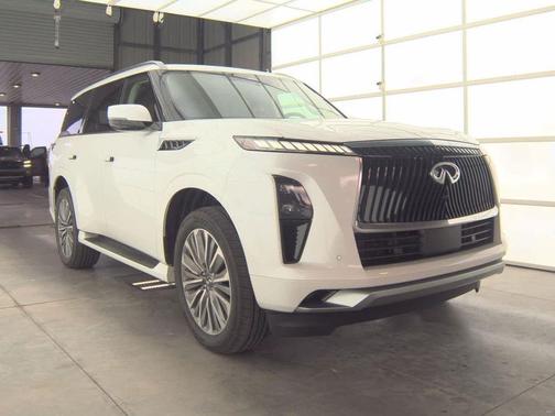2025 INFINITI QX80 SENSORY AWD