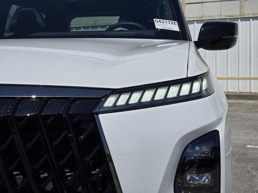 Radiant White 2026 INFINITI QX80 SPORT AWD