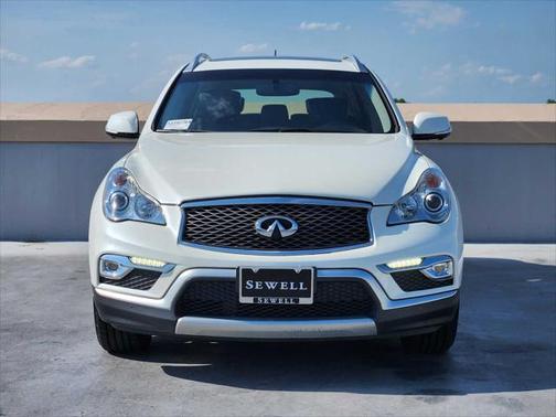 2016 INFINITI QX50 Base