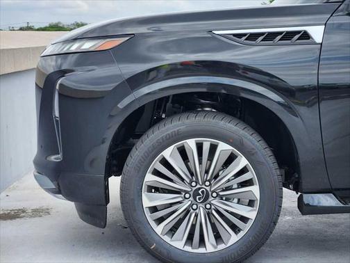 2025 INFINITI QX80 SENSORY AWD