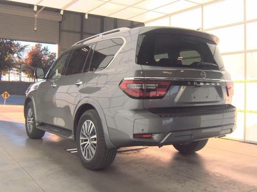 2024 Nissan Armada SL 2WD