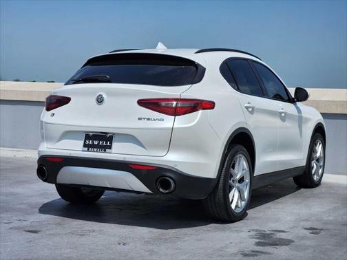 2018 Alfa Romeo Stelvio Ti Sport