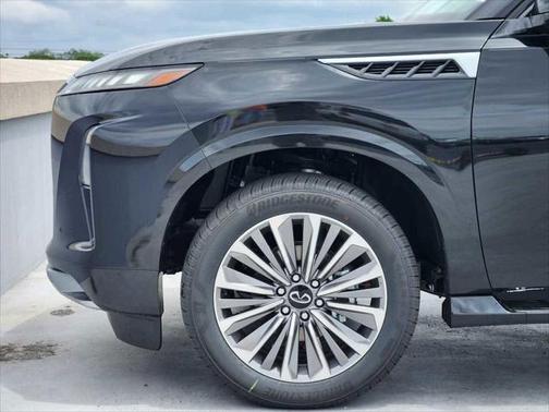 2025 INFINITI QX80 SENSORY AWD