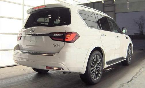 2024 INFINITI QX80 SENSORY AWD
