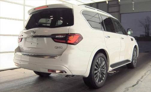 2024 INFINITI QX80 SENSORY AWD