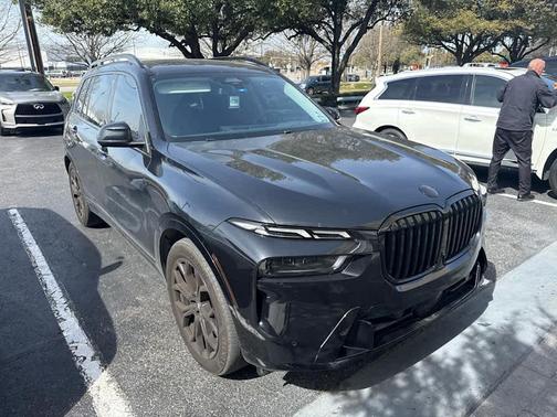 2025 BMW X7 xDrive40i