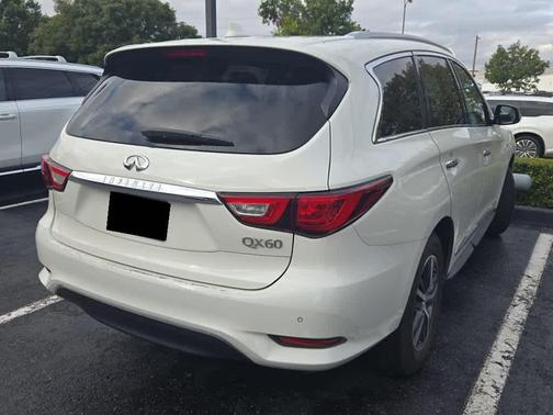 2017 INFINITI QX60 Base