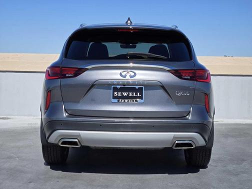 2024 INFINITI QX50 LUXE