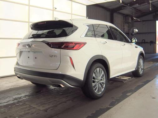 2025 INFINITI QX50 Luxe AWD