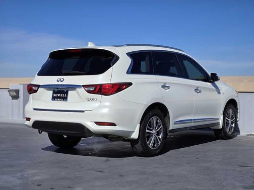 2020 INFINITI QX60 Luxe