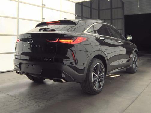 2025 INFINITI QX55 ESSENTIAL