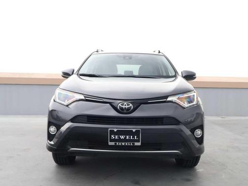 Magnetic Gray Metallic 2018 Toyota RAV4 XLE