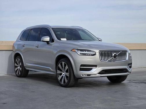2023 Volvo XC90 B6 Ultimate 6-Seater