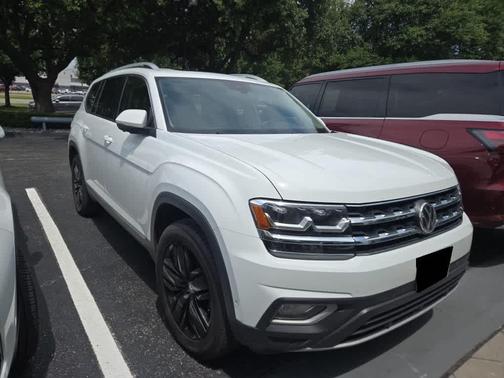 Pure White 2019 Volkswagen Atlas 3.6L SEL Premium