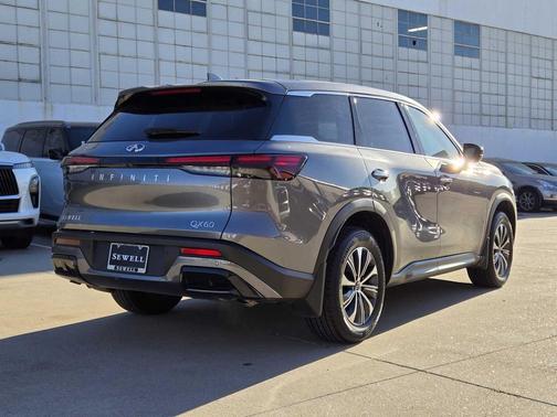 2025 INFINITI QX60 Pure