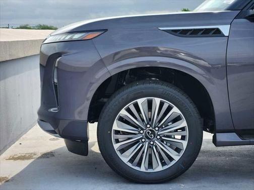 2025 INFINITI QX80 Luxe