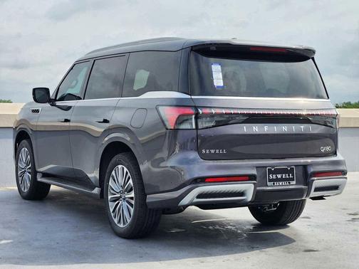 2025 INFINITI QX80 Luxe
