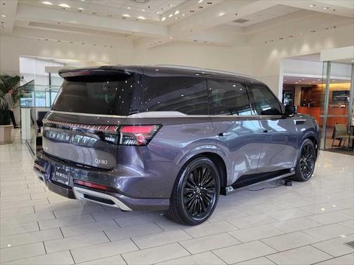 2025 INFINITI QX80 Luxe