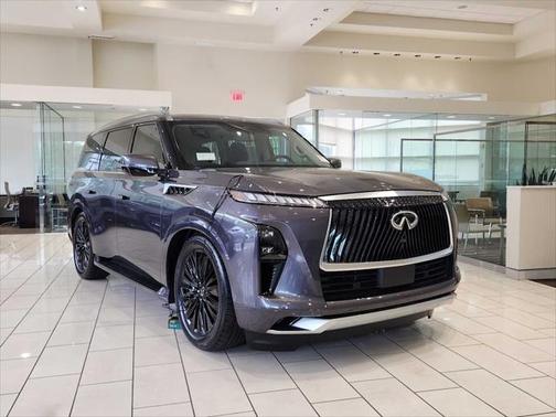 2025 INFINITI QX80 Luxe