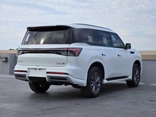 2026 INFINITI QX80 PURE AWD
